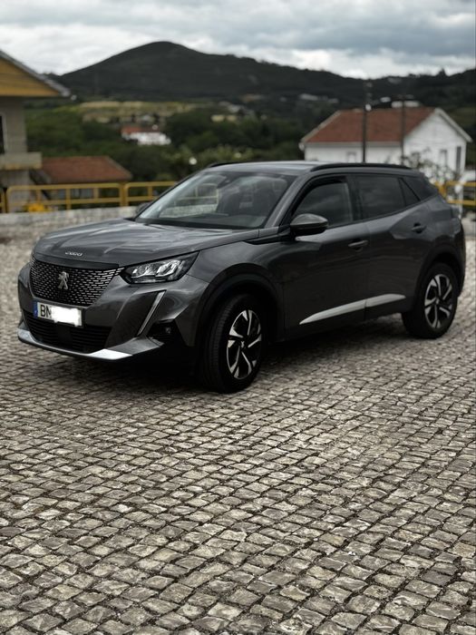 Peugeot 2008 1.5 130cv com poucos Quilómetros