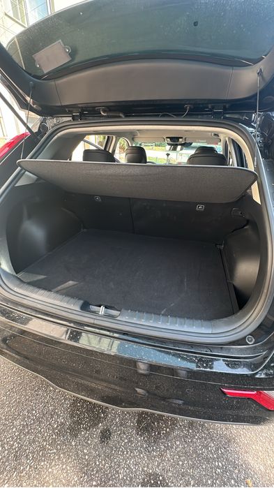 Alugo Kia Niro EV TVDE 12H dia comissao