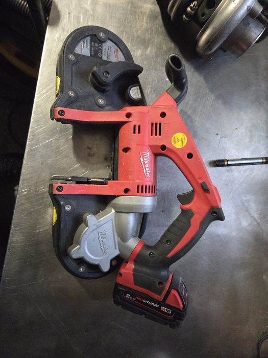 Milwaukee HD18 BS-0 - pilarka taśmowa m 18 V, HEAVY DUTY,