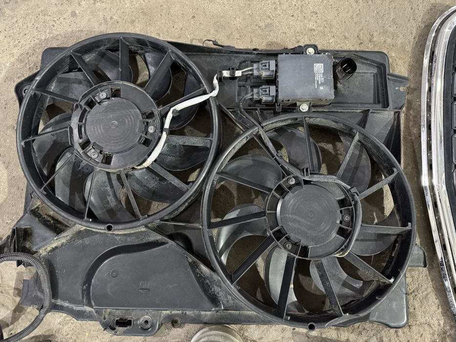 Диффузор з ветиляторами Opel Antara 2.2D 2014 рік