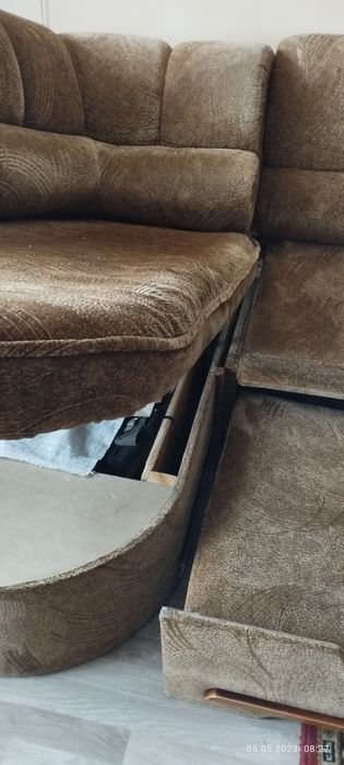 М'який кутовий диван