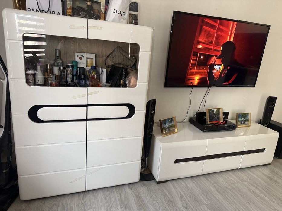 Sprzedam komplet- Szafka RTV, Szafka „Witryna”