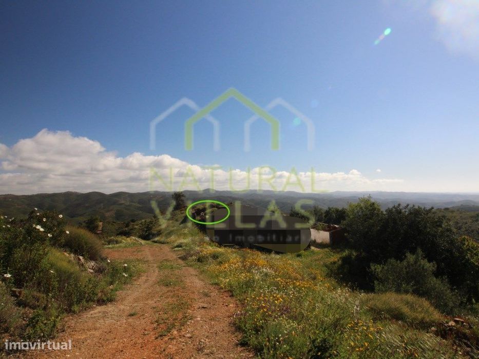 Ruína com Vista Panorâmica Mar, Santa Catarina da Fonte do Bispo, T...