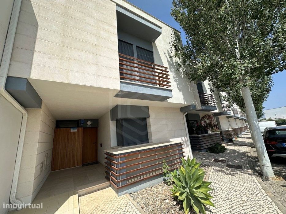 Moradia em Banda T3+2 em zona calma de Vilamoura, Algarve