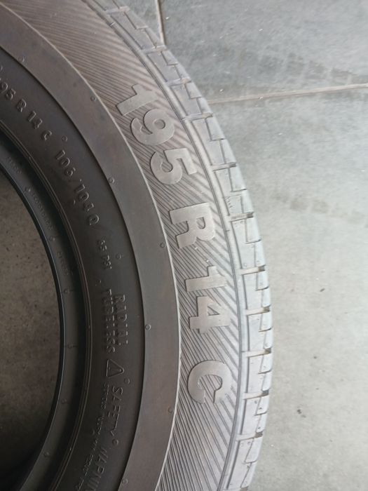 2 pneus 195 r14C barum