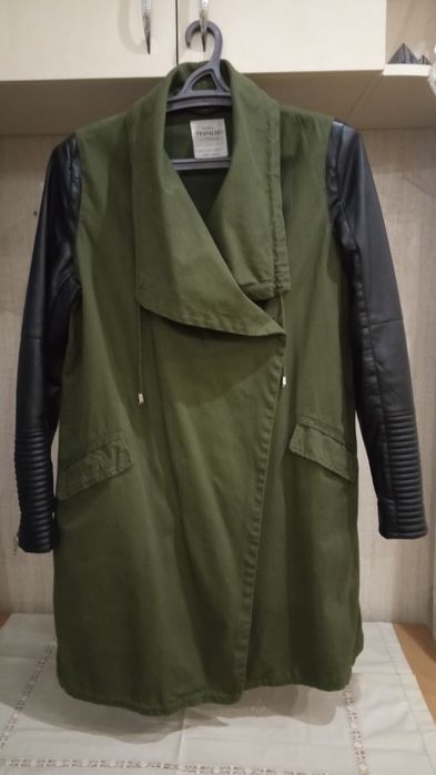 Пальто демисезонное стильное/Плащ/Парка/Куртка. Оригинальный дизайн.