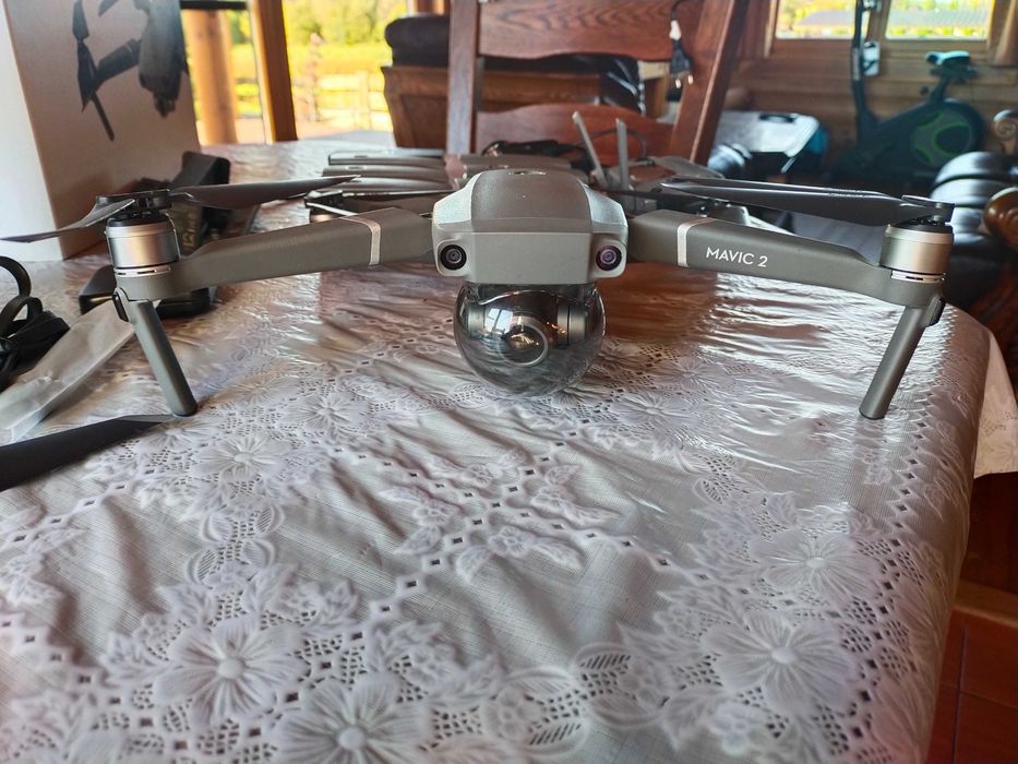 DJI Mavic 2 Zoom - bogaty zestaw