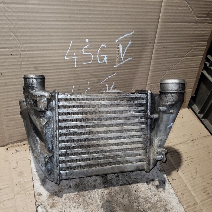 Intercooler prawy chłodnica powietrza audi a4 b6 2.5TDI diesel 2002r