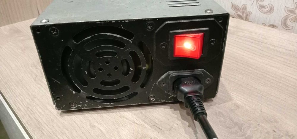 Зарядне для акамулятора