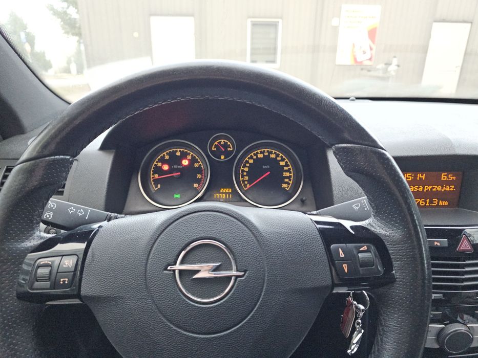 Opel Astra H twintop benzyna 140km