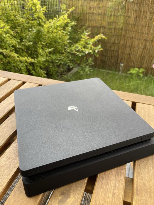 PlayStation 4 Slim 1 TB