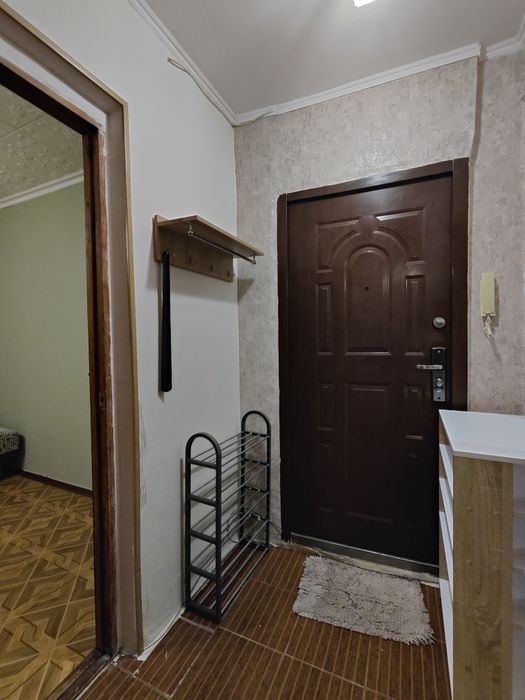 Продам 1 комнатная квартира Залютино, рядом рынок.