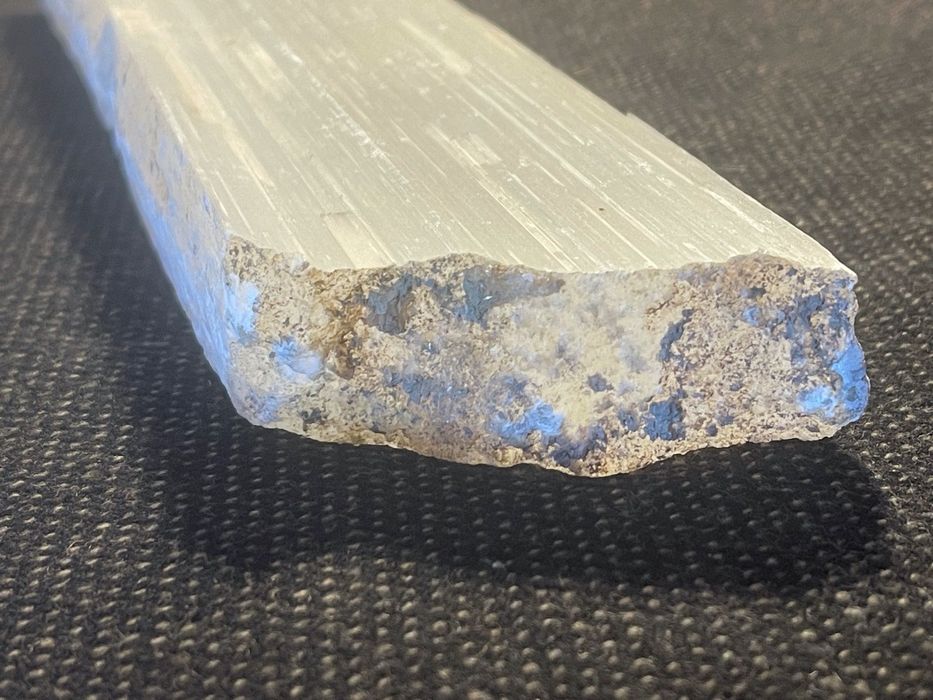 Varinha de Selenite Grande 34 cm – Varinha de Cristal para Energizar