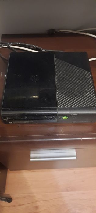 KONSOLA Xbox 360