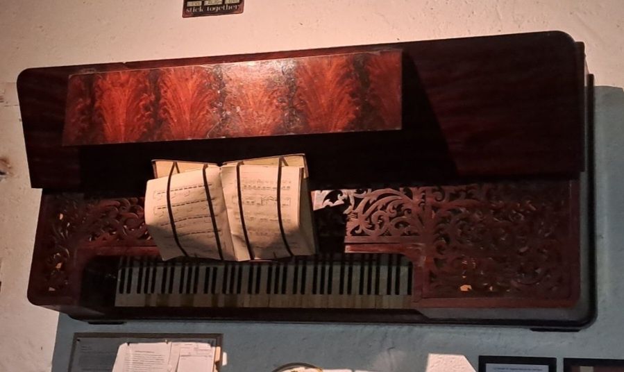 Piano antigo/ piano vintage