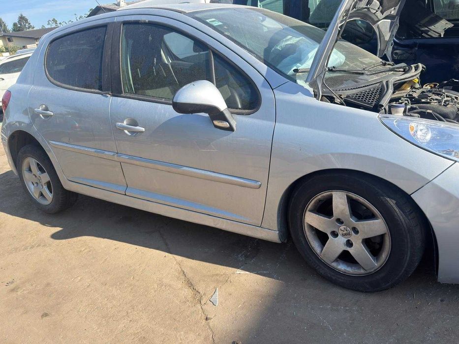 Peugeot 207 1.4 HDi 2011 – Venda de Peças