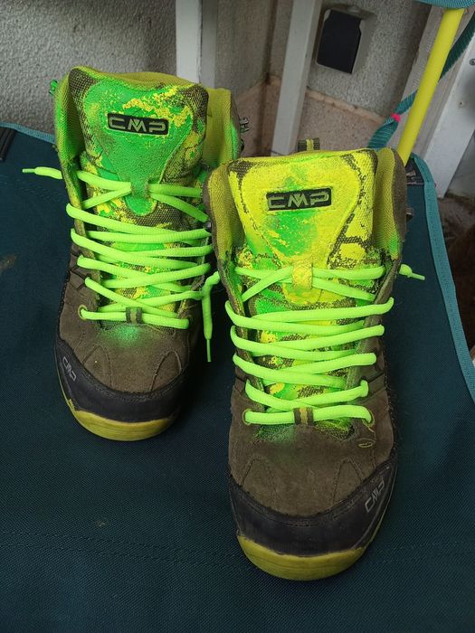 Botas Verdes montanhismo hippie CMP