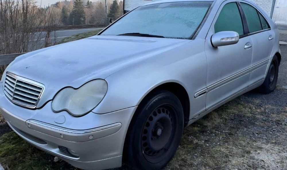 Mercedes  w203  c 240