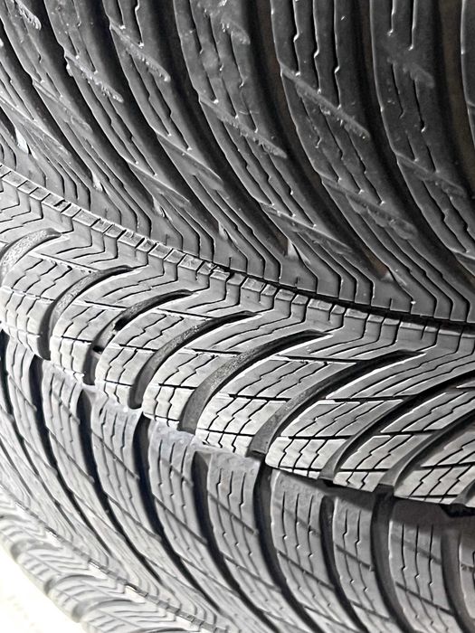 Pneus Michelin Alpin 5 - 245/35/18 - Excelentes