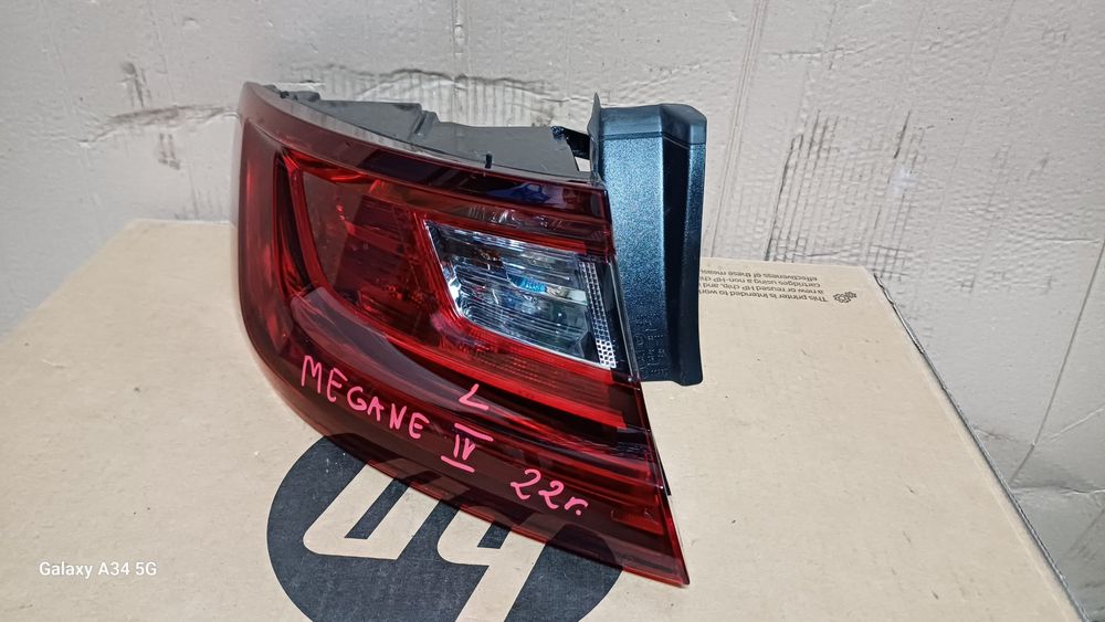 Lampa tylnia lewa  renault megane IV 22r