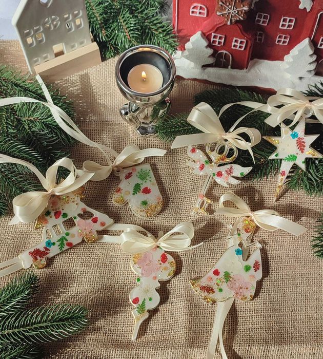 Новогодние игрушки