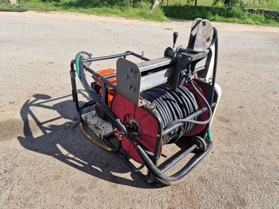 Moto Pulverizador MARUYAMA MS410ENR com chupador e enrolador - Kubota