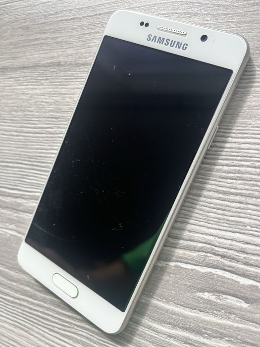 Samsung Galaxy A3 10F biały stan bardzo dobry + etui