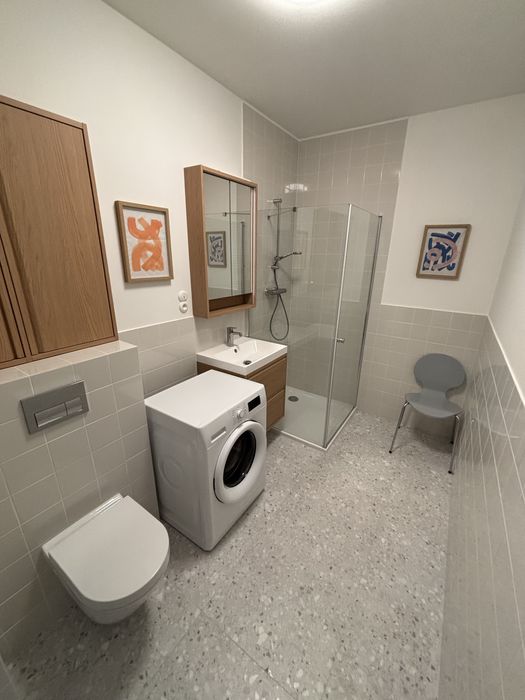 Nowe/ Łazienki/ Mokotów/ Wynajmę mieszkanie Polski Walczącej