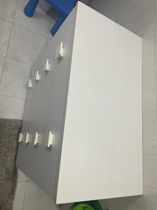 Cómoda de 4 gavetas