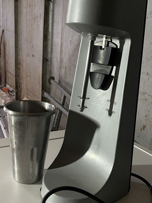 Міксер для коктейлів