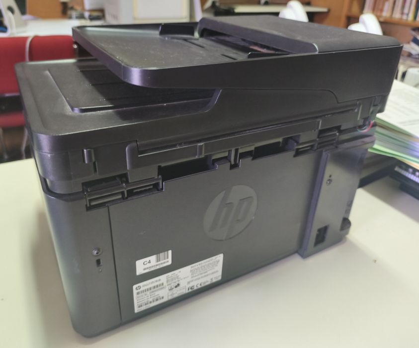 Impressora Multifunções HP laser preto e branco