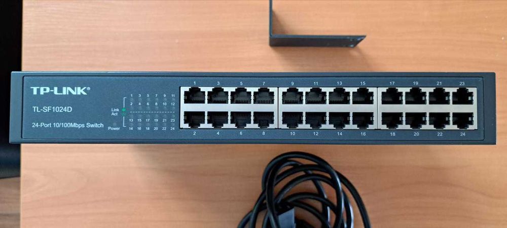 Мережевий комутатор (світч) TP-Link TL-SF1024D
