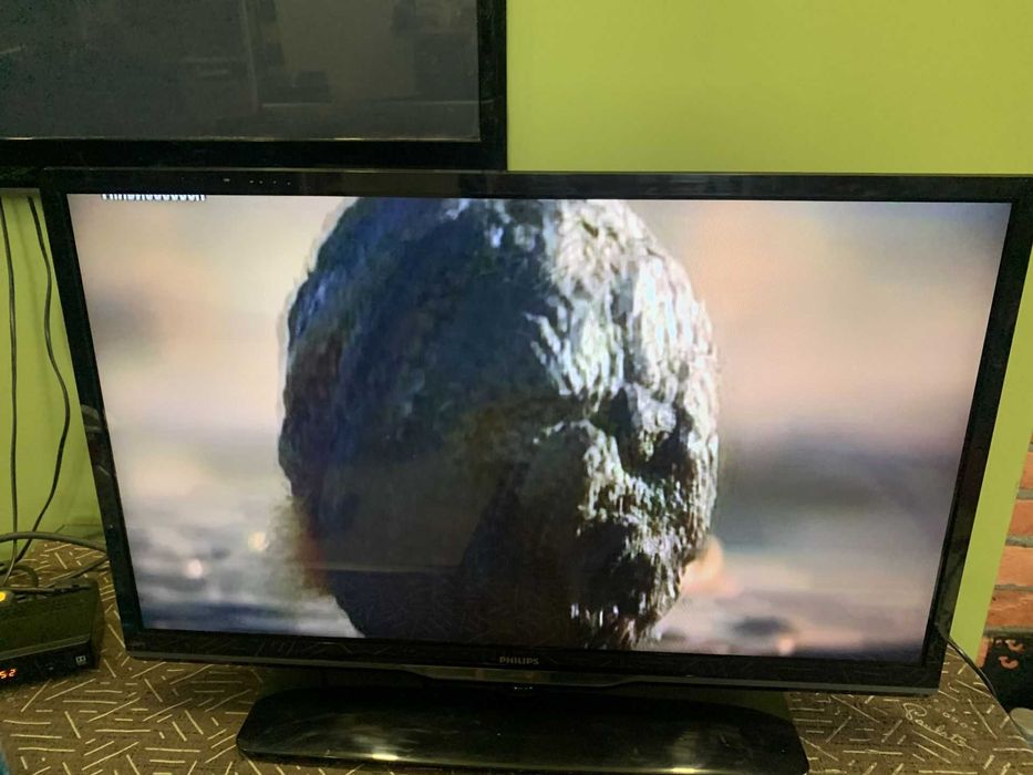 Телевізор Philips 32PFL3078K-12 32 дюймів