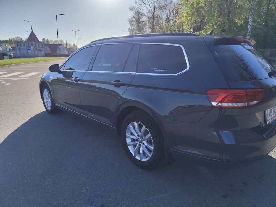 Volkswagen Passat 2017 VIN WVWZZZ3CZJE124865 фото оголошення 7 з 21