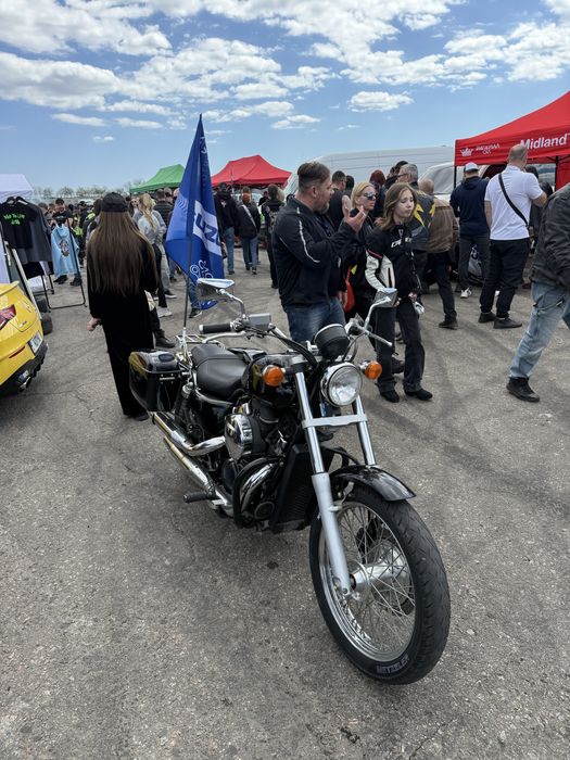 Honda VT400s (shadow)