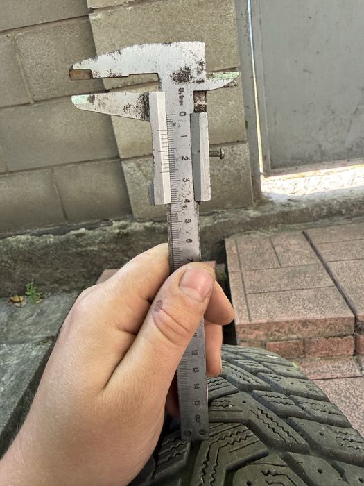 Продам комплект зимней резины