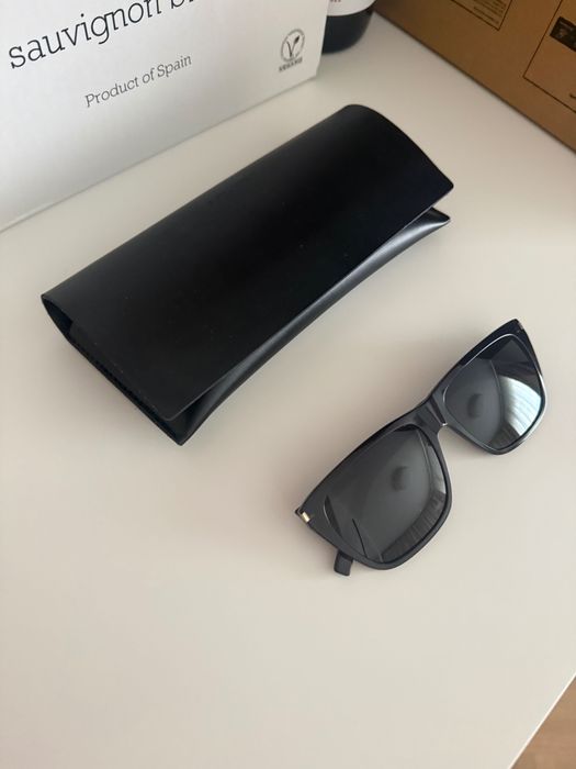 Stylowe okulary przeciwsłoneczne Yves Saint Laurent