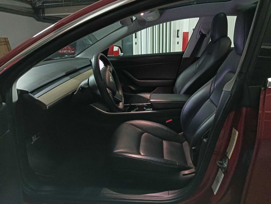 Tesla Model 3 Long Range Dual Motor (Dez. 2019) – Vermelho – IVA Dedutível