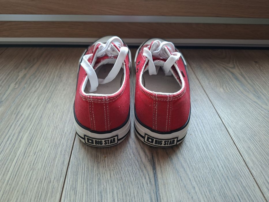 Czerwone trampki Big Star
