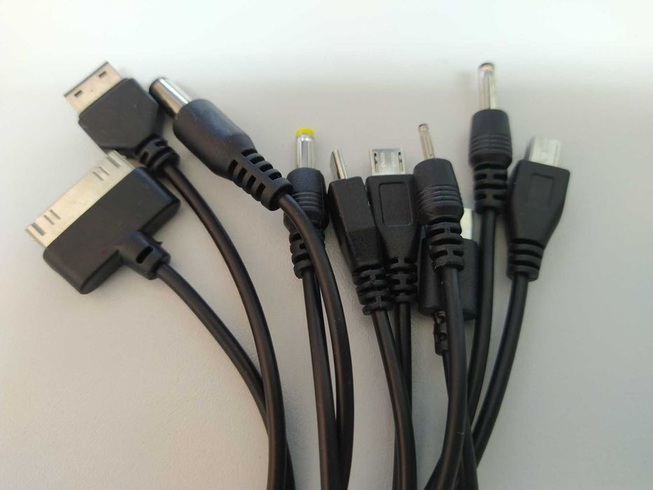 Cabo USB Multi Adaptador para 10 Saídas de Telemóvel