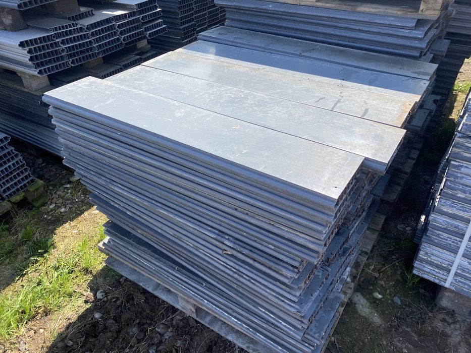 Deska plastikowa - panel wygrodzeniowy - krótkie furtki