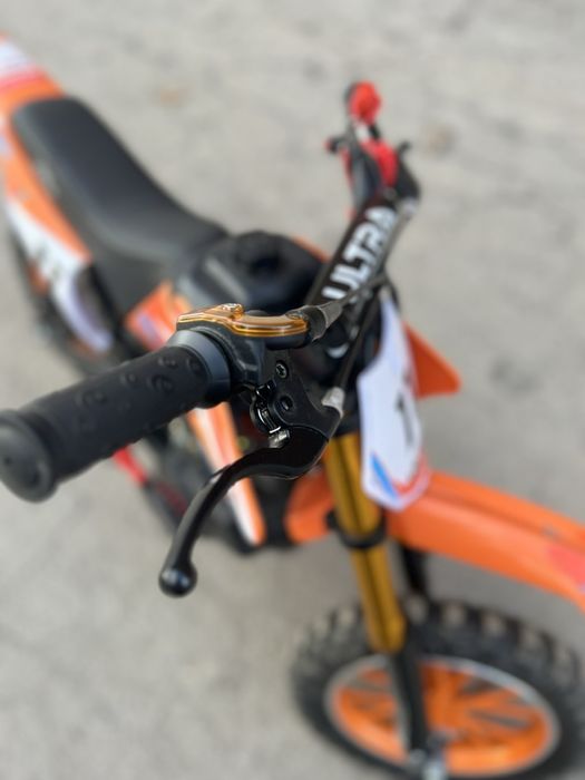 Продам дитячий мотоцикл 50-ти кубічний віком від 4 до 9 років