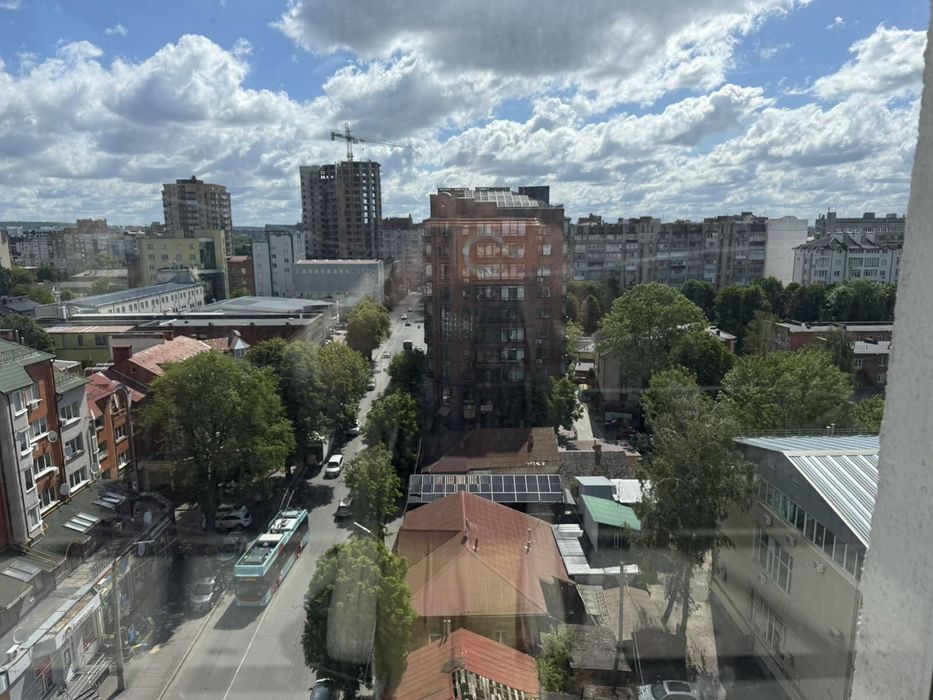 Простора та світла 2к в самому Центрі! Усі держ. програми Так! Мінімальне оформлення 44555