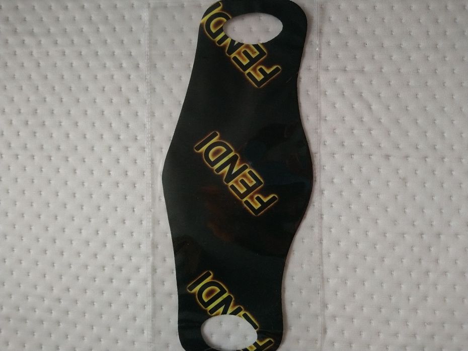 Захисна маска для обличчя