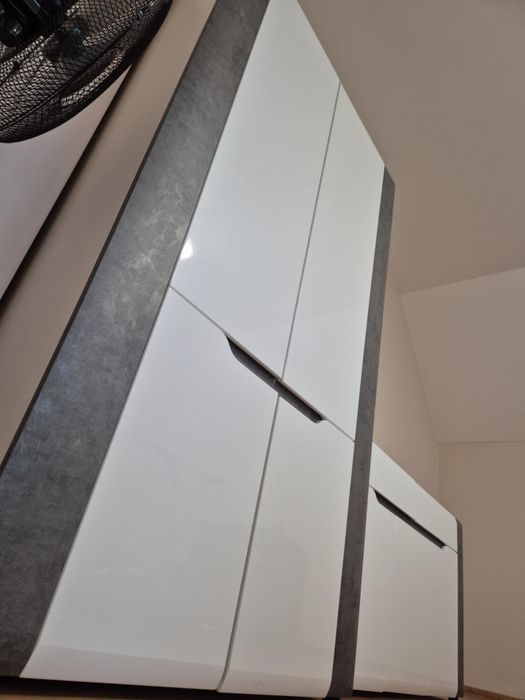 Sprzedam szafę, komodę i stół