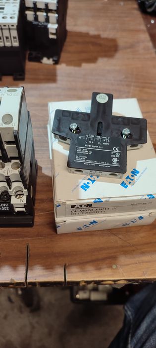 Stycznik Eaton Moeller DIL 00M dwie sztuki