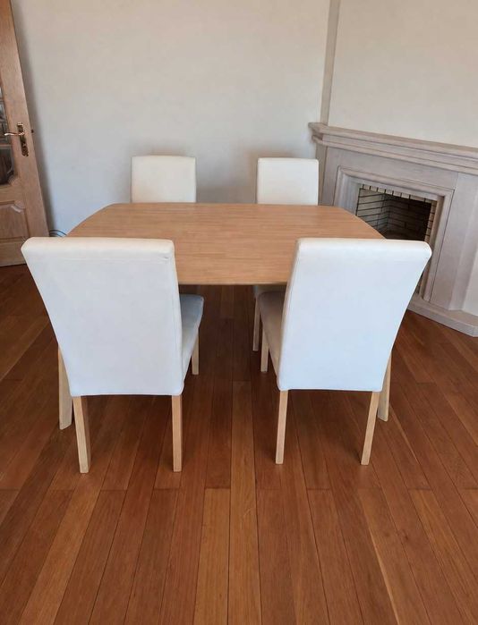 Mesa de jantar + 4 cadeiras