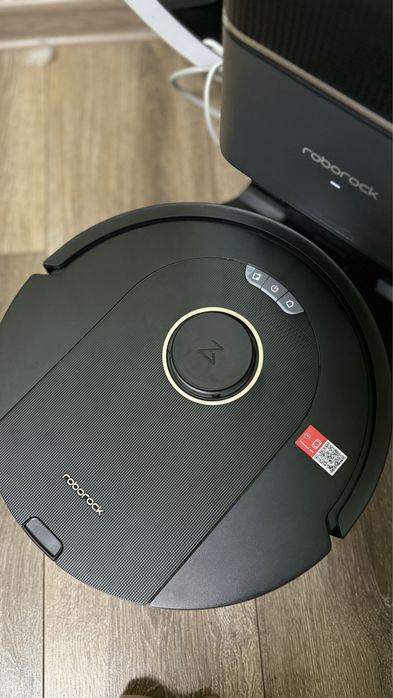Робот пилосос-миючий.  RoboRock Q5 Max Plus (Black)