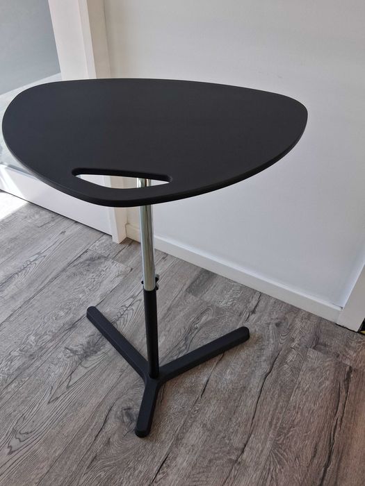 ID 157 - Vendo suporte ajustável de projetor preto 60x50 altura 50 a 80cm