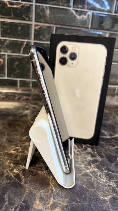 Продам Iphone 11 Pro Айфон